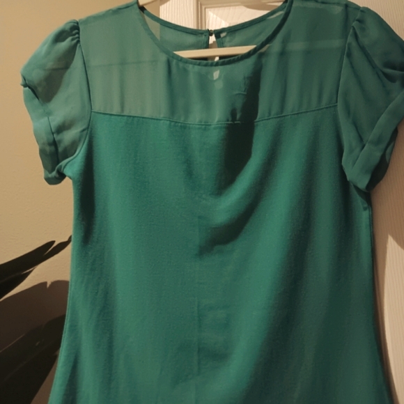 Express Kelly Green mesh top - Picture 3 of 12